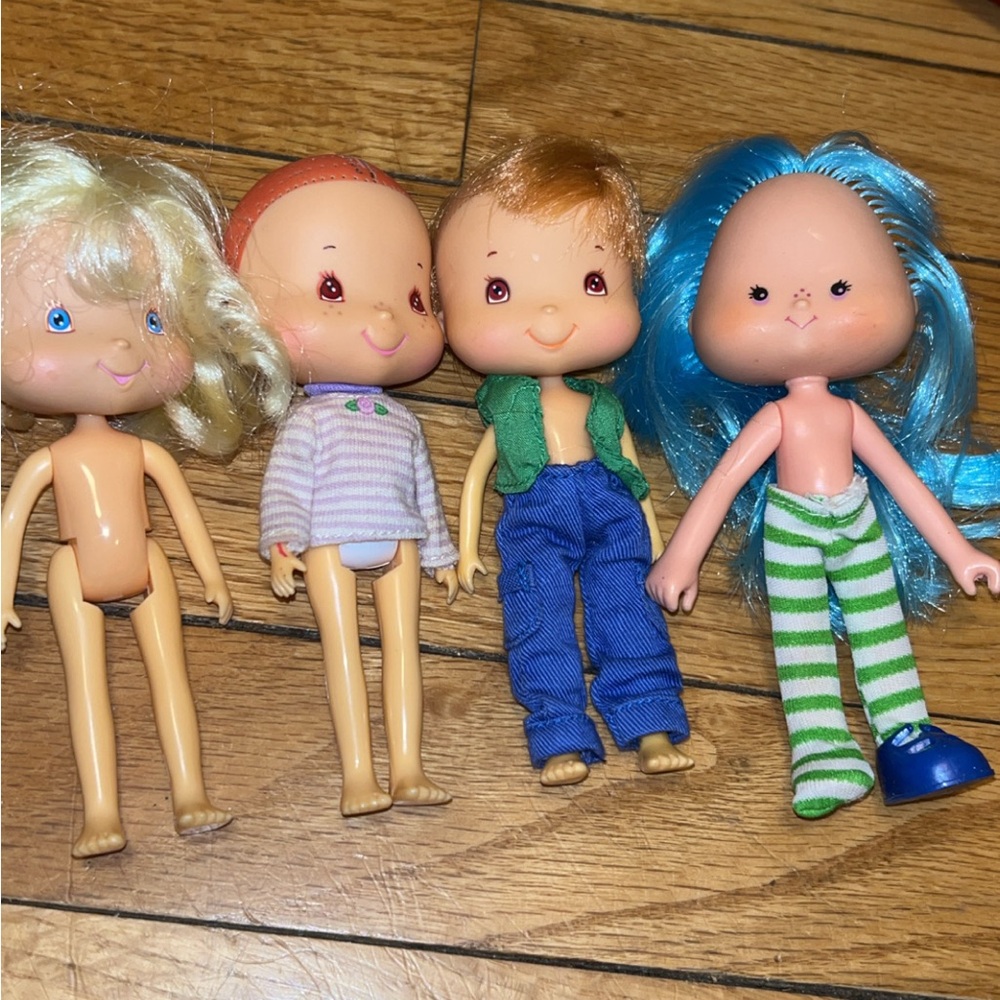 Strawberry short cake dolls